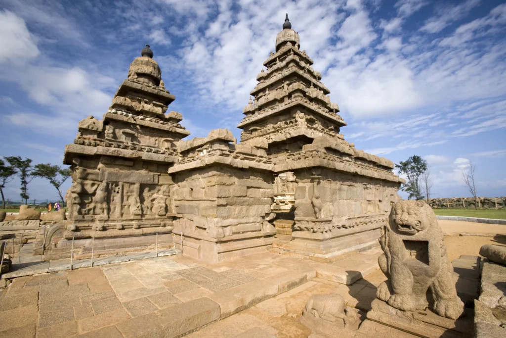 10 Architectural Marvels of Hindu India: A Historian's Journey Through Stone and Spirit 12 Shore Temple, Mahabalipuram - The Pallava Pioneer
